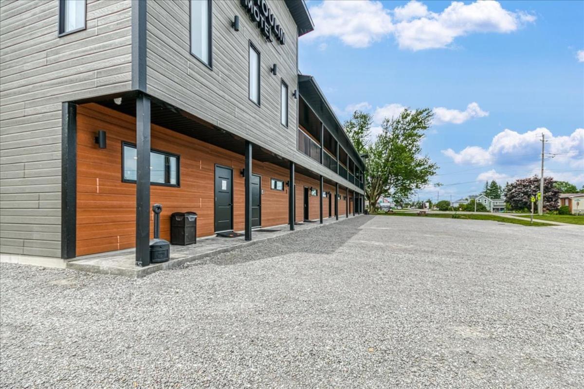 Manitoulin Motel Little Current Exterior foto